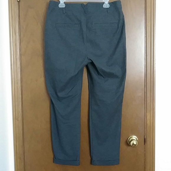 🆕H&M grey pants - Picture 3 of 9